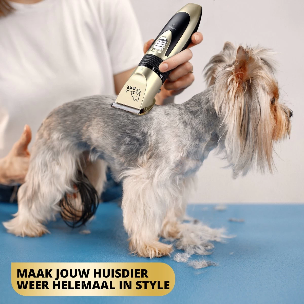 BeautyFit - 16-delig Hondentondeuse Set - Professionele Honden Trimset - Dieren Tondeuse Voor Dikke Vacht - Meest Complete Set - Inclusief 4 Opzetkammen - Hondenschaar - Mist Verstuiver - Handschoen Borstel - Nagelknipper - Afbeelding 4